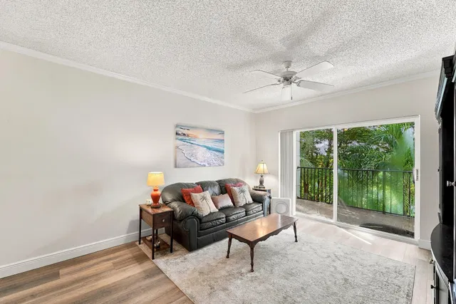 Residence photo 5