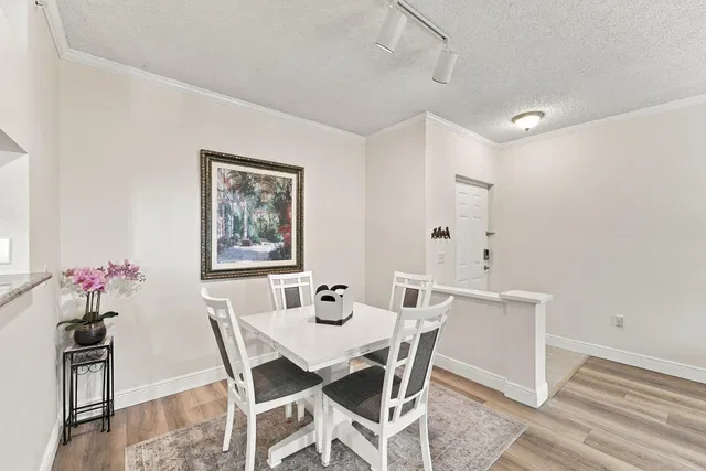 Residence photo 10