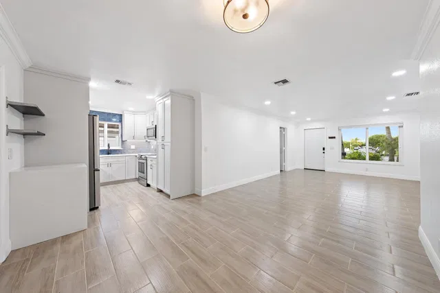 West Palm Beach Residence photo 9