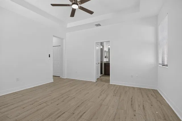Residence photo 12