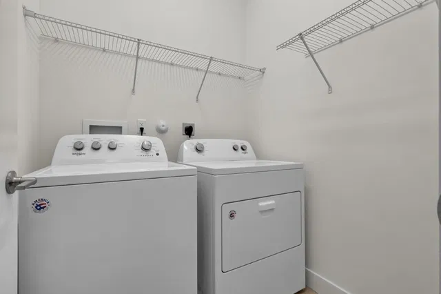 Residence photo 16