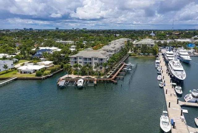 Flagler Landing Unit 306 photo 4