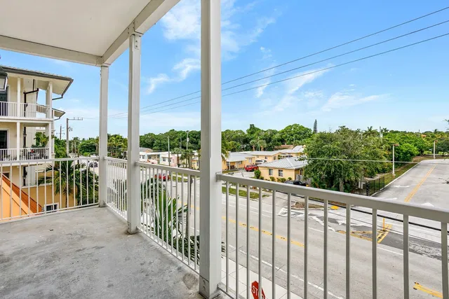 Flagler Landing Unit 306 photo 20