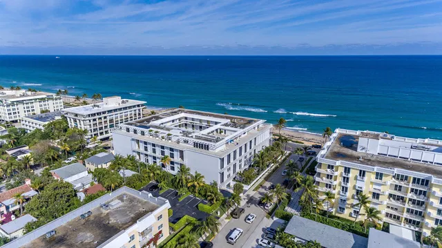 In-Town Palm Beach Unit 419 photo 2