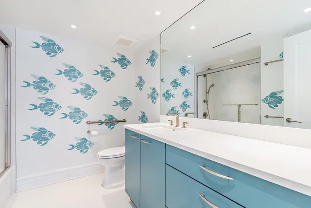In-Town Palm Beach Unit 419 photo 13
