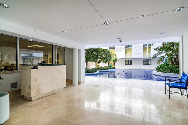 In-Town Palm Beach Unit 419 photo 17