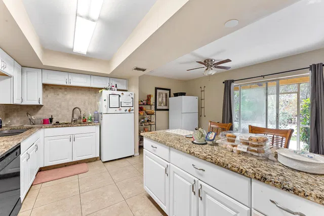 Residence photo 10