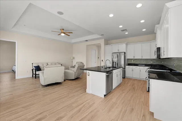 Residence photo 8