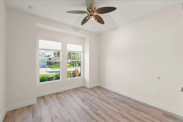 Residence photo 11