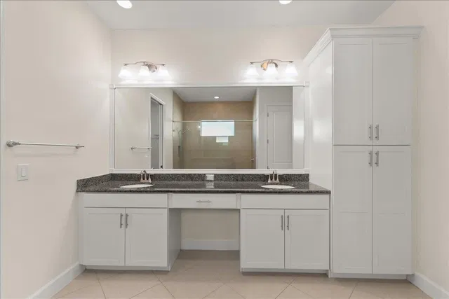 Residence photo 19