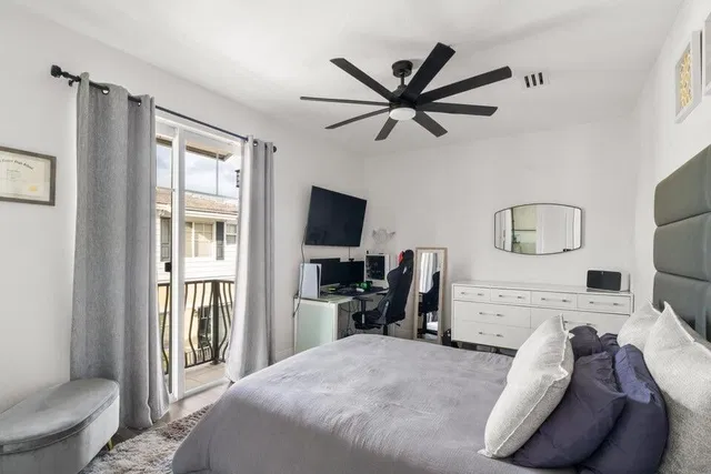 Residence photo 18