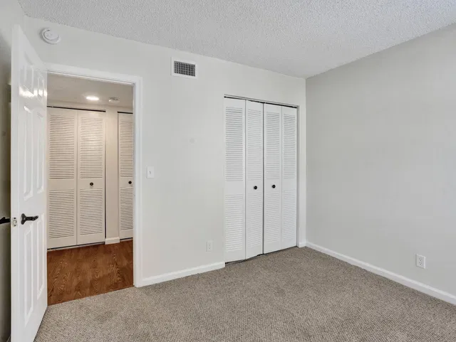 Unit P206 photo 28