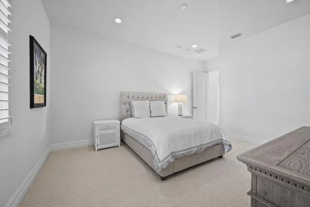 Residence photo 33