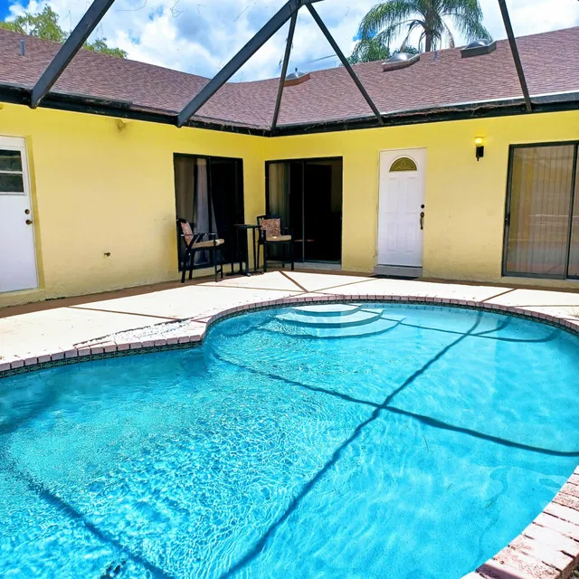 Residence photo 8