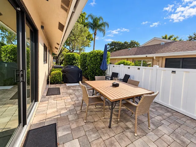 Residence photo 9