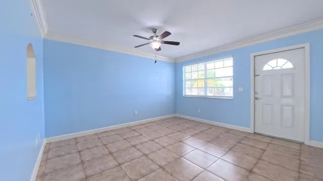 Residence photo 4