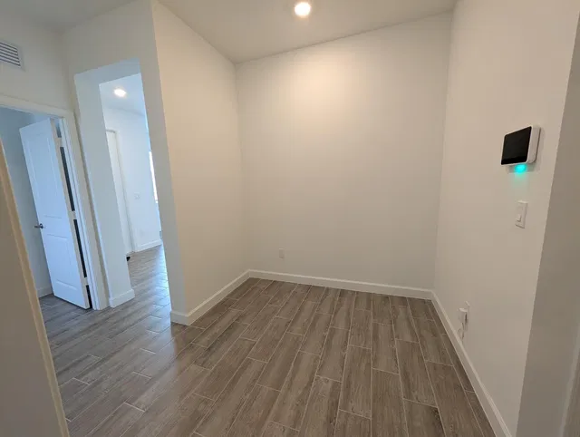 Residence photo 11