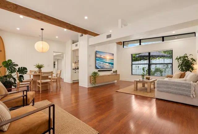 Residence photo 2