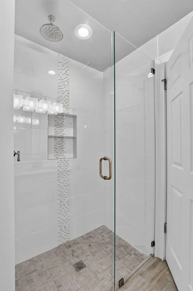 Unit 106 photo 30