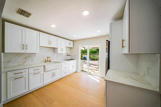 West Palm Beach Residence photo 17