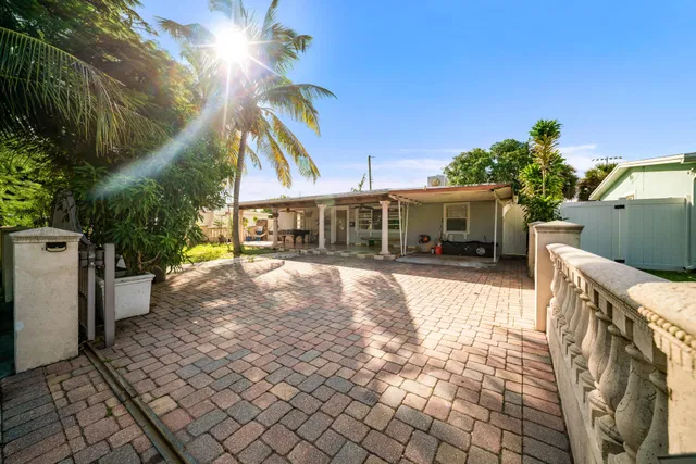 West Palm Beach Residence photo 12