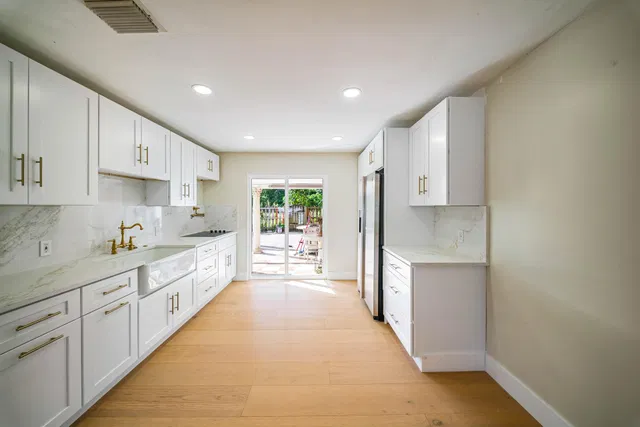 West Palm Beach Residence photo 18