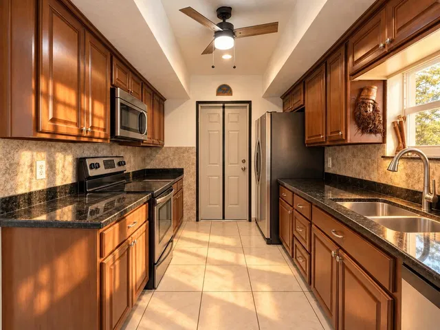 Residence photo 15