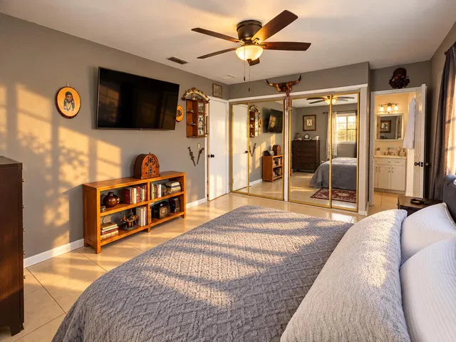 Residence photo 20