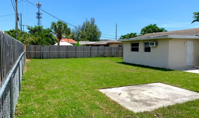  Residence photo 15