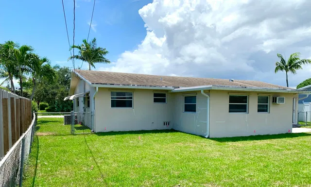  Residence photo 16