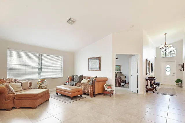  Residence photo 7