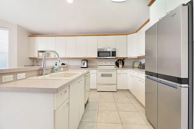 Residence photo 16