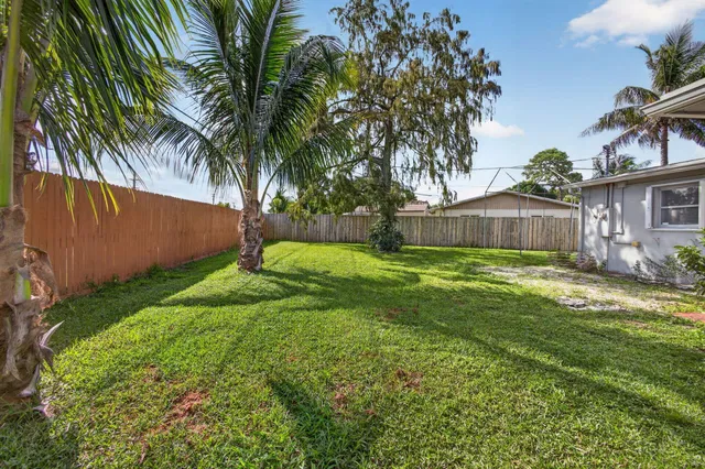 Residence photo 4