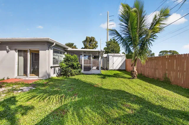 Residence photo 5