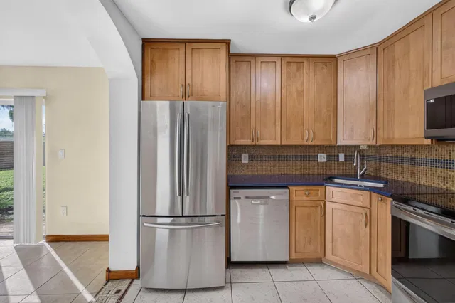 Residence photo 24