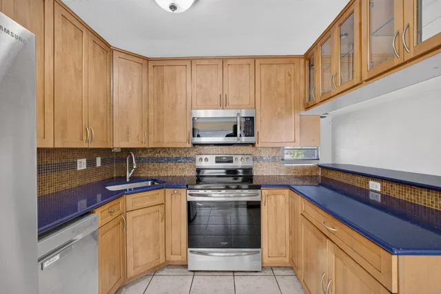 Residence photo 25