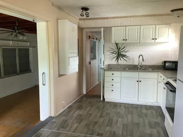 Residence photo 3