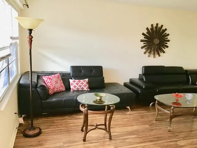 Residence photo 9