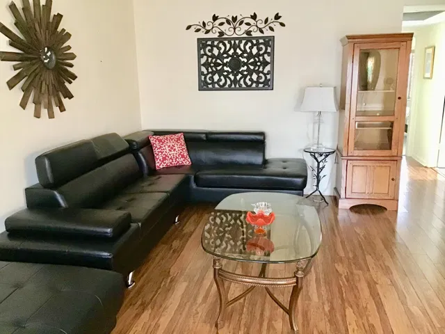 Residence photo 11