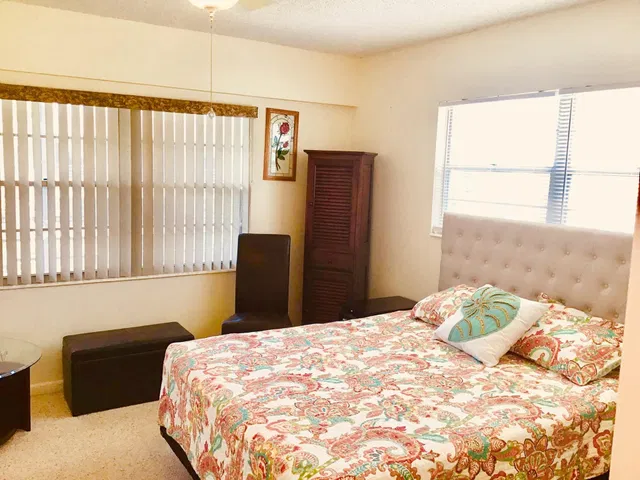 Residence photo 15