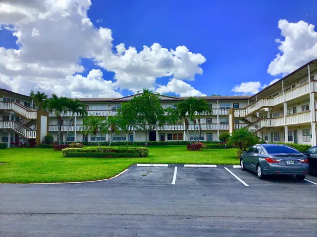 Residence photo 25