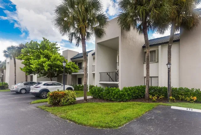  Unit V2-203 photo 23