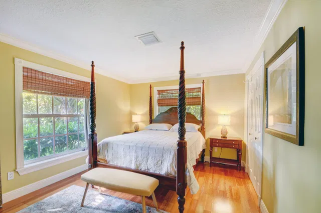 Residence photo 10
