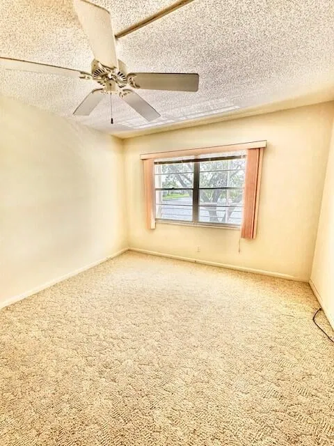 Residence photo 6