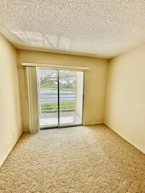 Residence photo 8