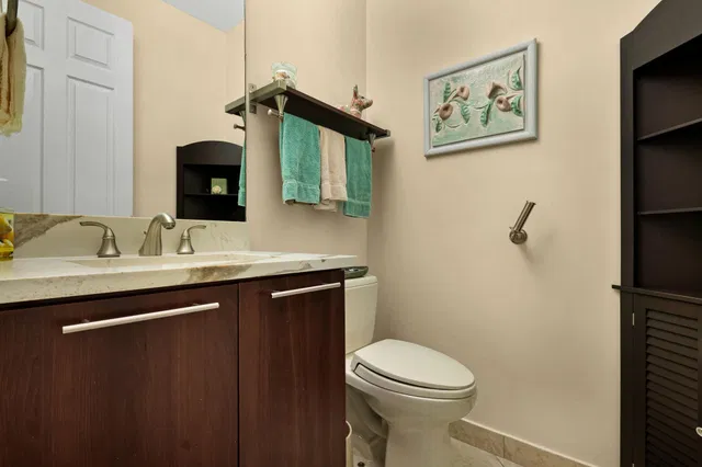Residence photo 25