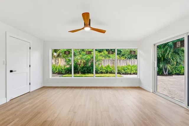 West Palm Beach Residence photo 21