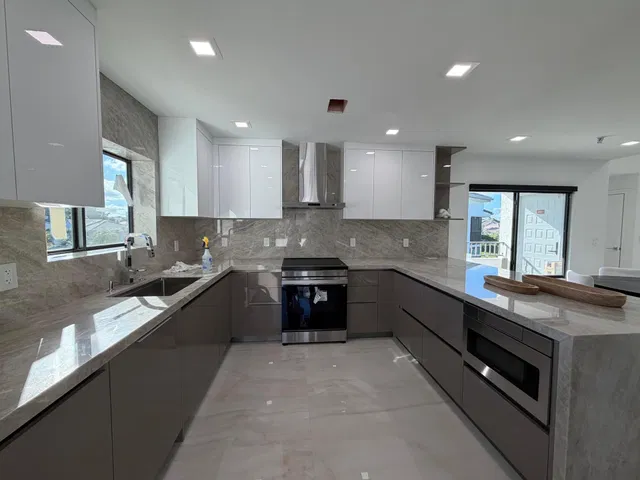 Unit 1805 photo 8