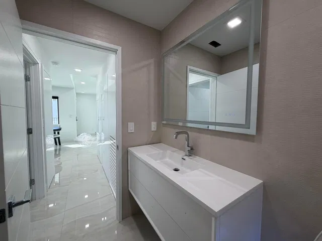 Unit 1805 photo 33