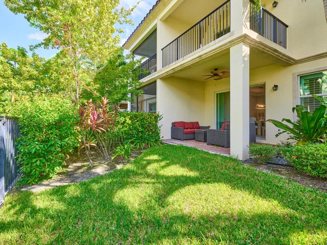 Residence photo 7